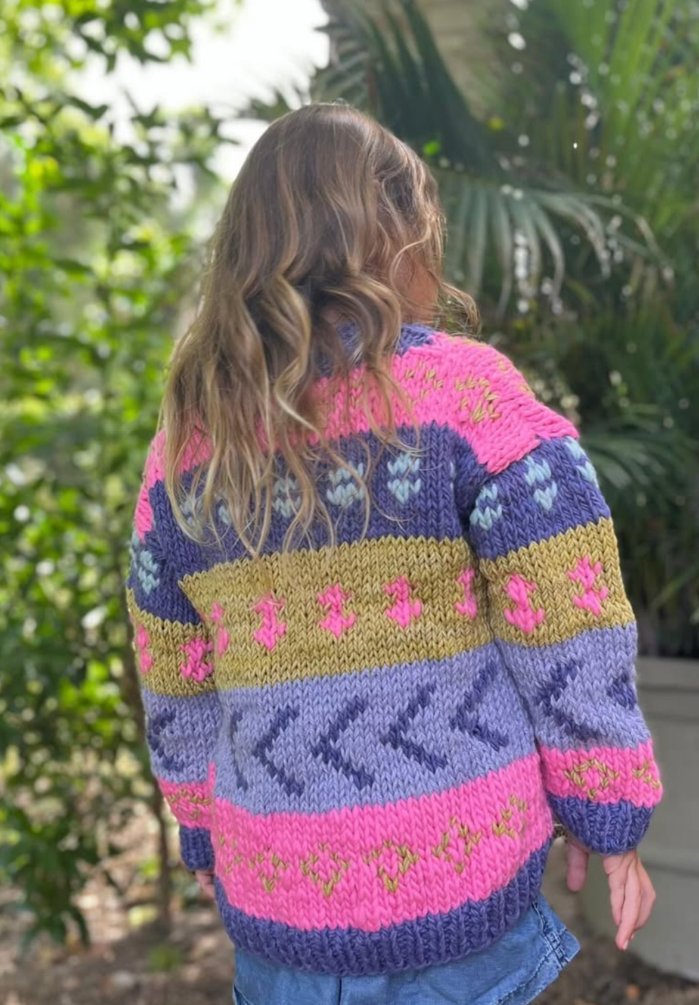 Buzo de lana tejido a mano.