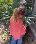 Poncho toda estacion color fresa